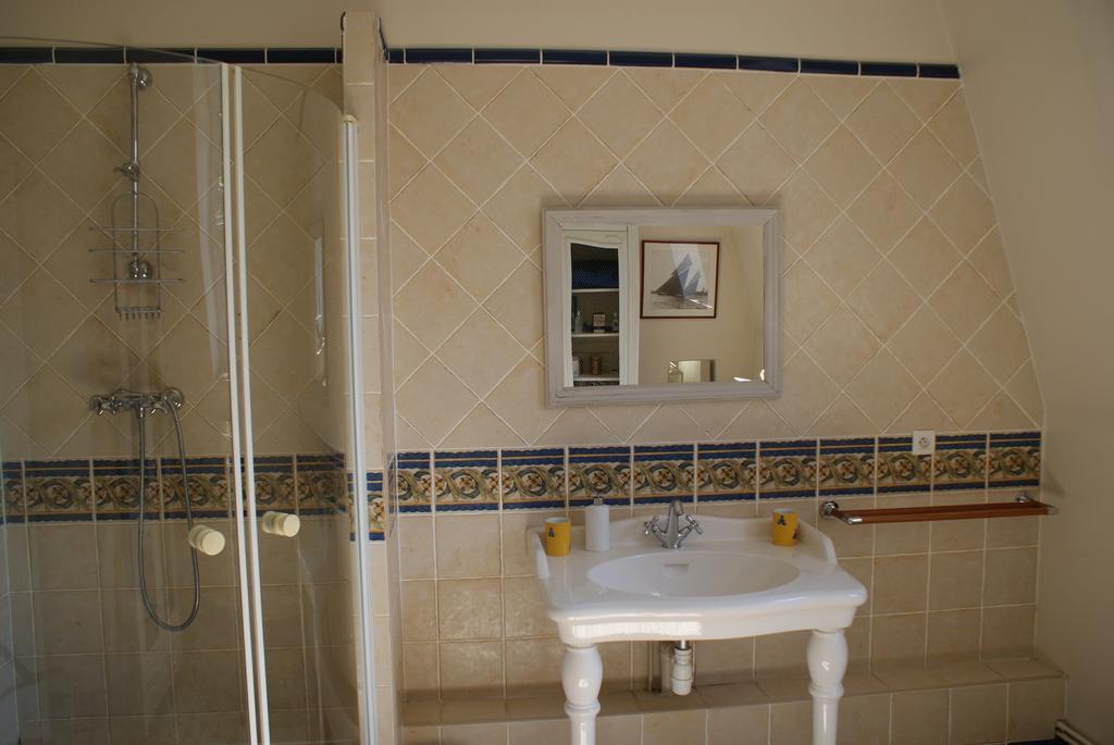 Les Hortensias Clermont  Room photo